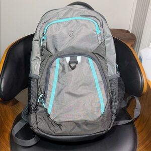 Champion C9 Backpack Laptop 19" Water Repellant with Insulated Cooler Pocket New